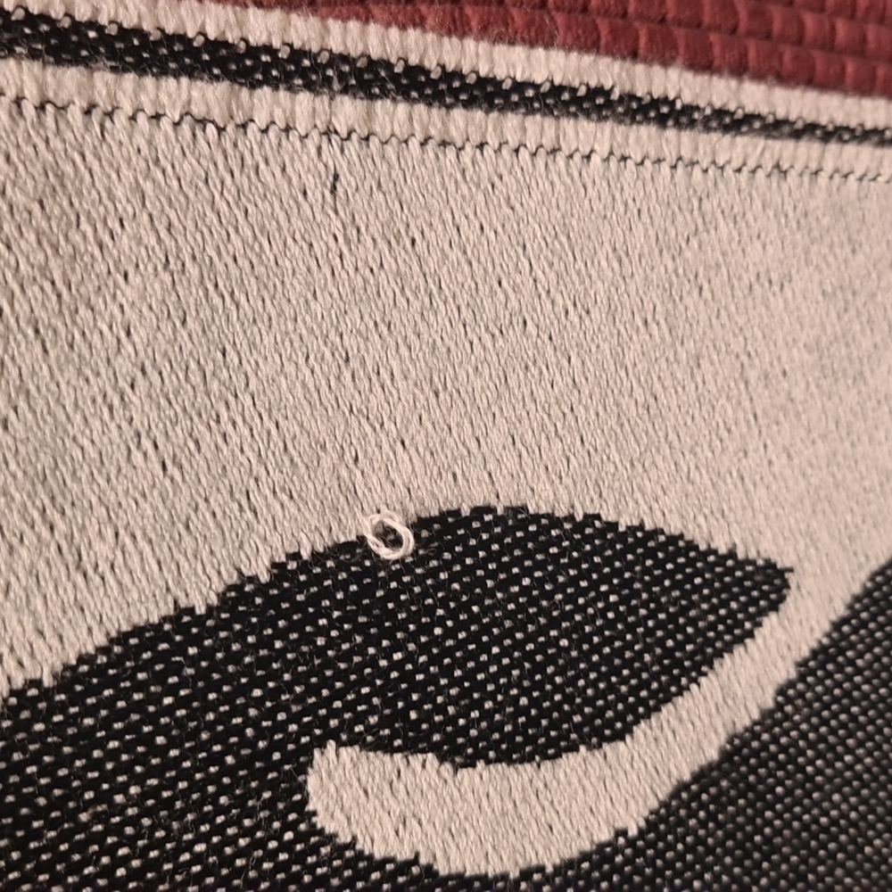 Scarf - Picture 7 of 8